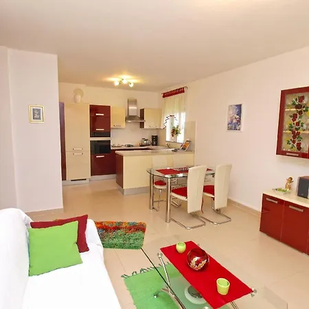 Fuer 4 Personen Ca 48 Qm In Fazana, Istrien Istrische Riviera Apartment