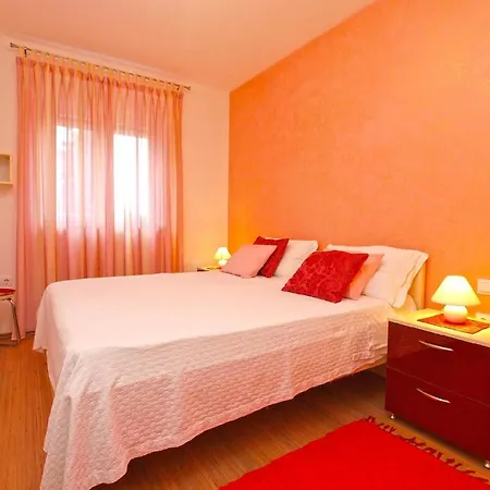 Apartment Fuer 4 Personen Ca 48 Qm In Fazana, Istrien Istrische Riviera Fazana